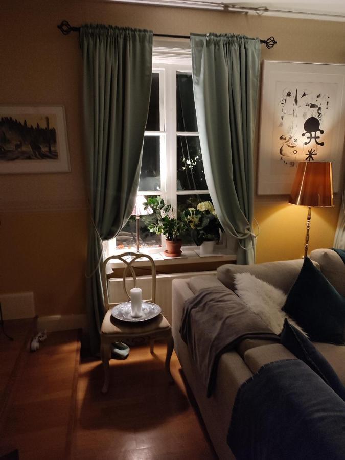 Den Unika Sekelskiftsvaningen. Daire Norrtälje Dış mekan fotoğraf